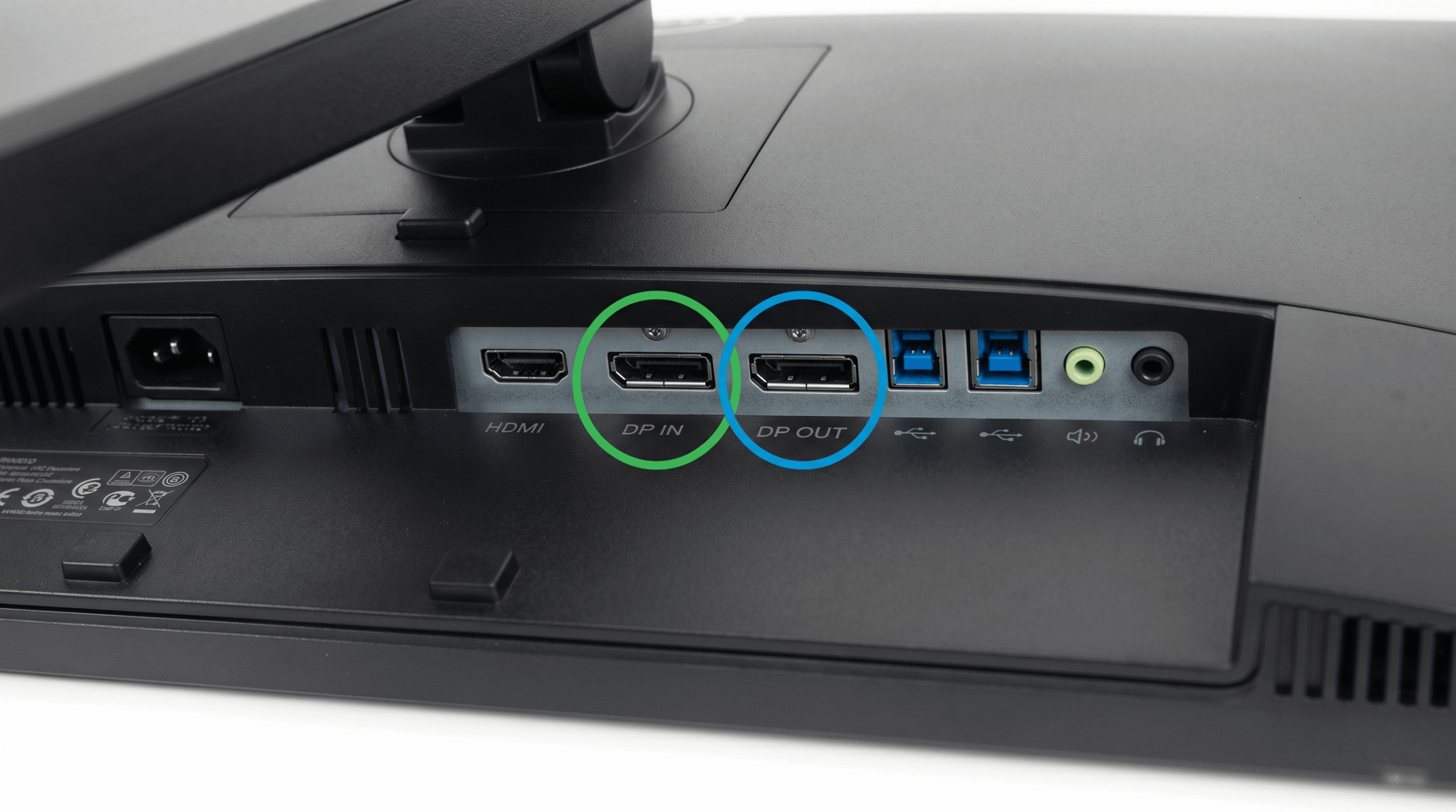 Can I Extend to Dell Monitor by Connecting Each Other